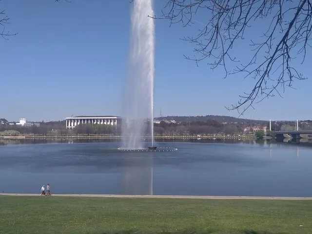 Captain Cook Memorial Jet fountain operating in Lake Burley Griffin.